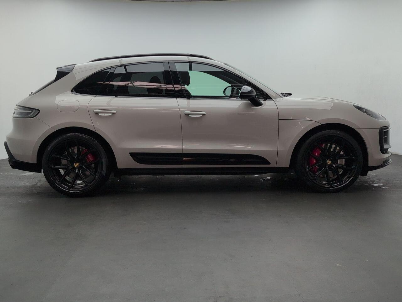 Used Porsche Macan 2023 for sale - 76423813: Photo 9