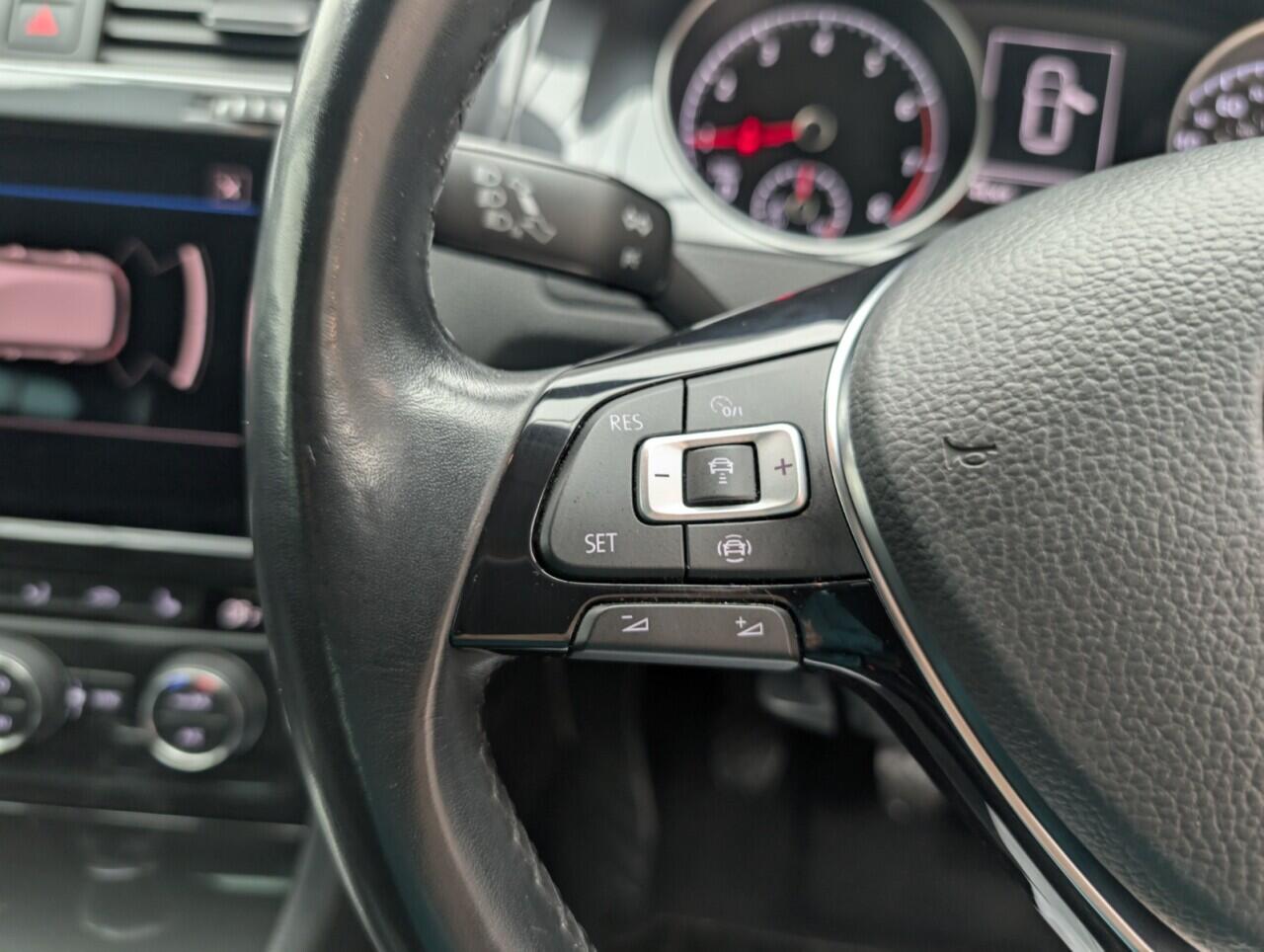 Used Volkswagen Golf 2019 for sale - 76423159: Photo 19