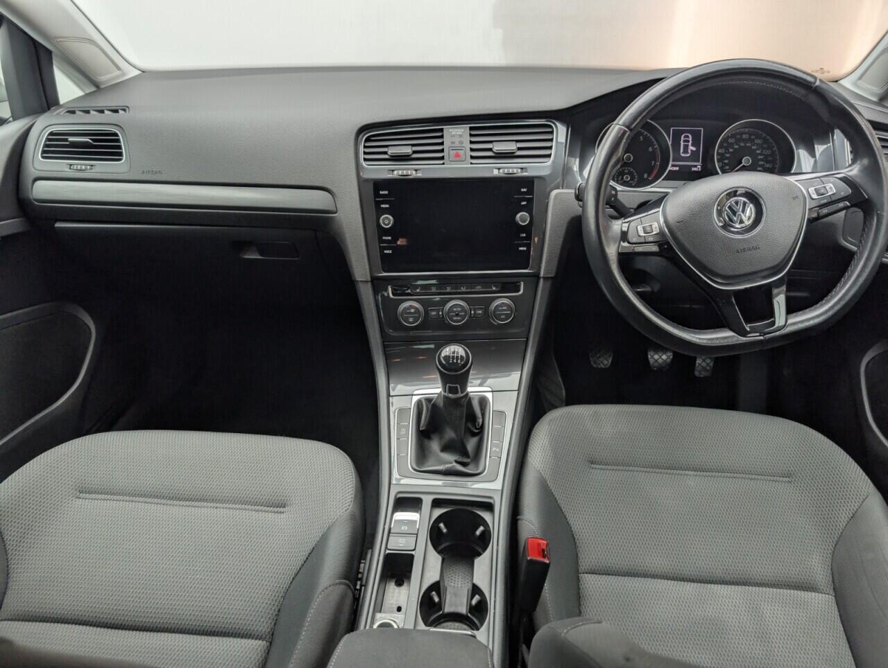 Used Volkswagen Golf 2019 for sale - 76423159: Photo 24