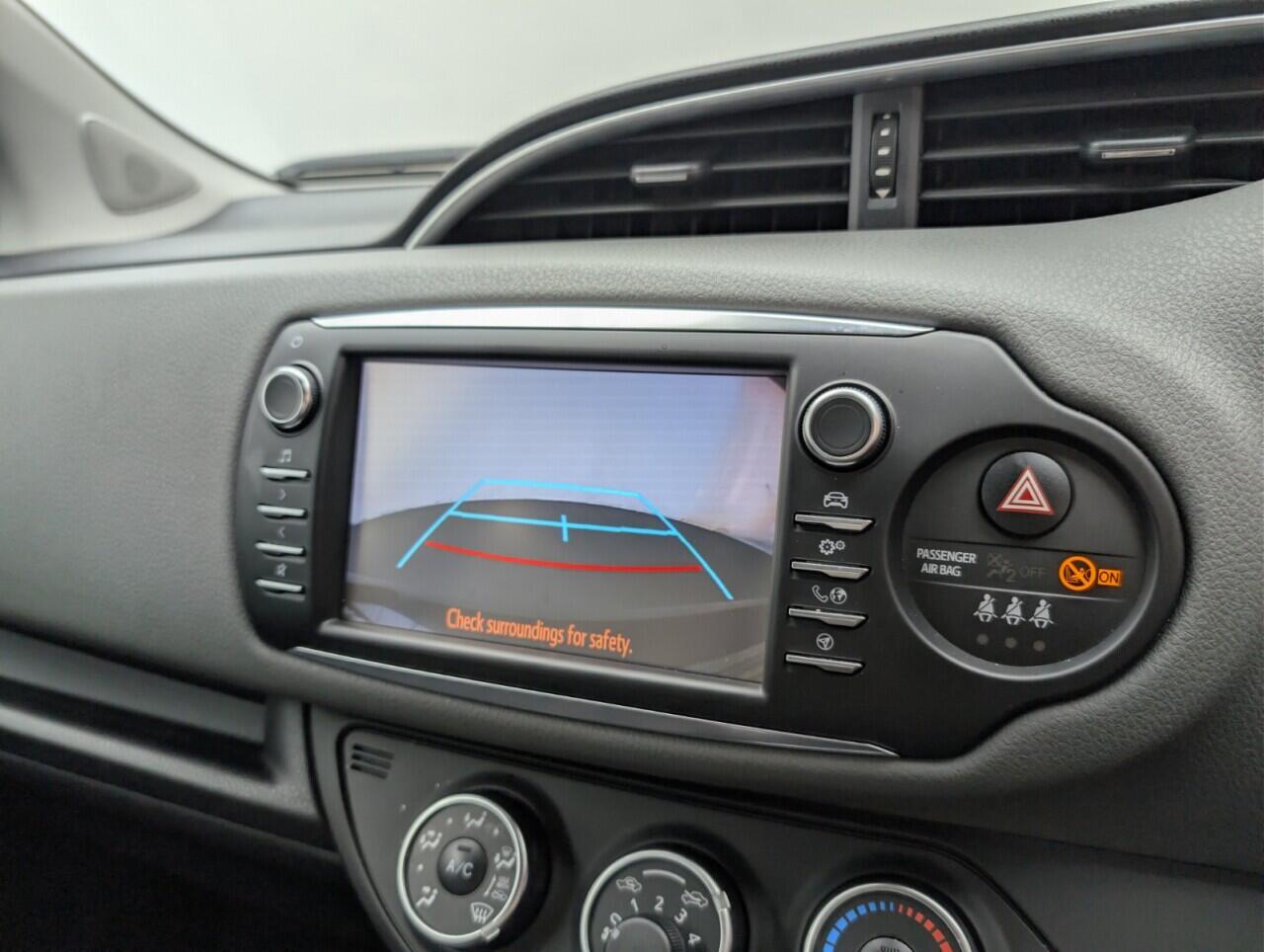 Used Toyota Yaris 2019 for sale - 76607578: Photo 14