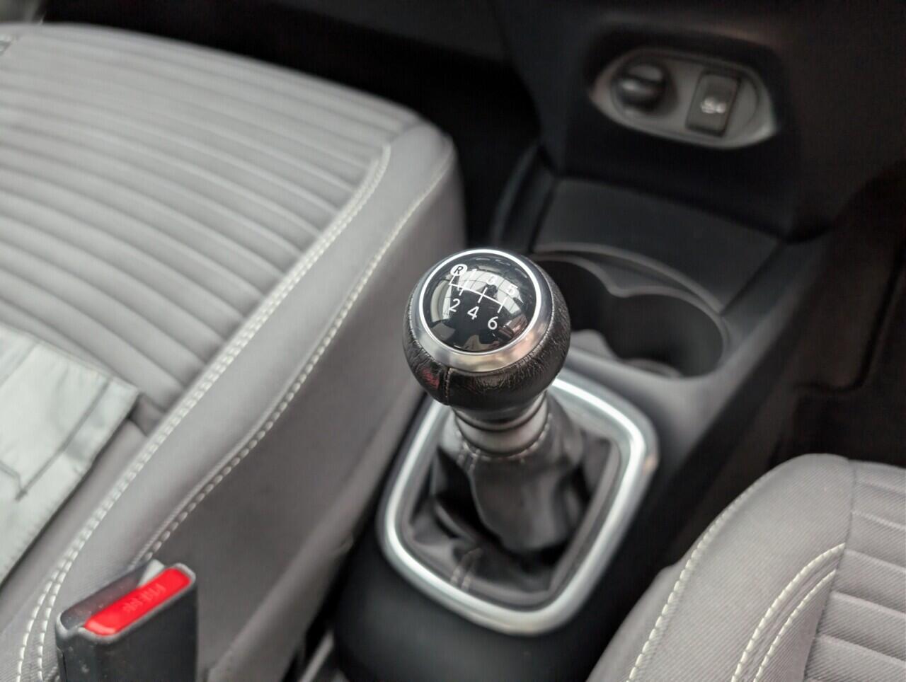 Used Toyota Yaris 2019 for sale - 76607578: Photo 16