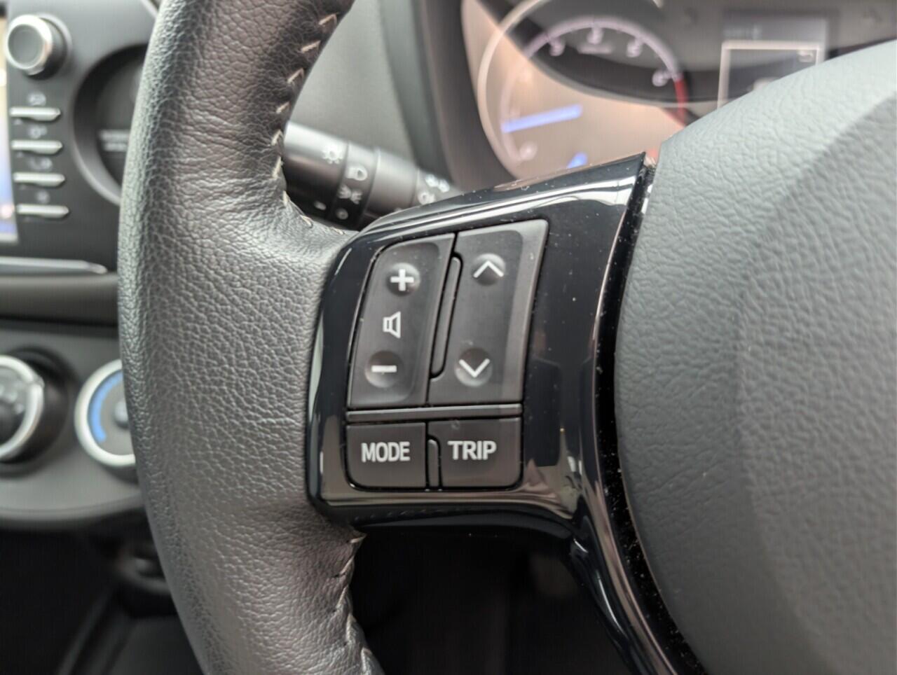 Used Toyota Yaris 2019 for sale - 76607578: Photo 18