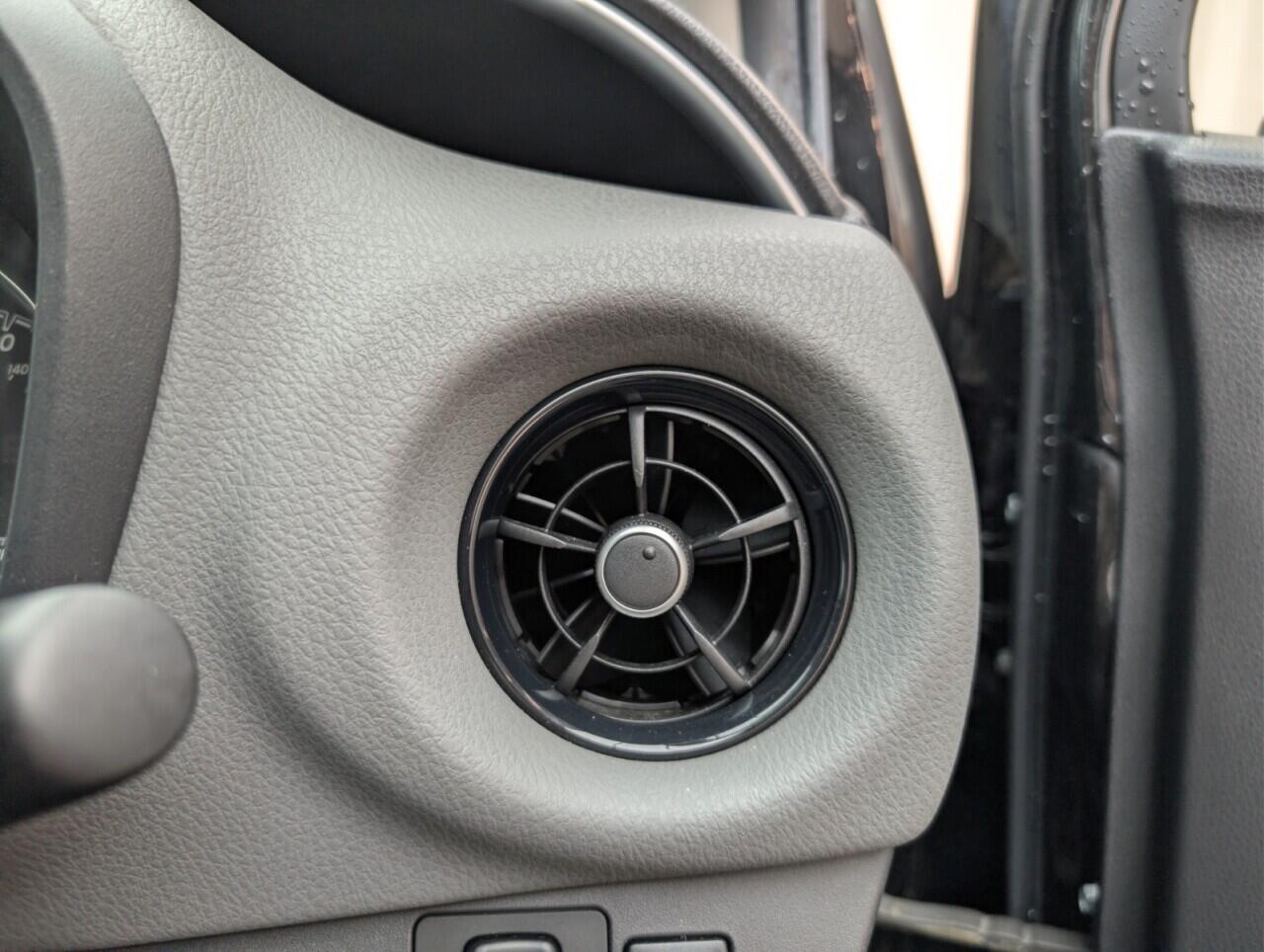 Used Toyota Yaris 2019 for sale - 76607578: Photo 20