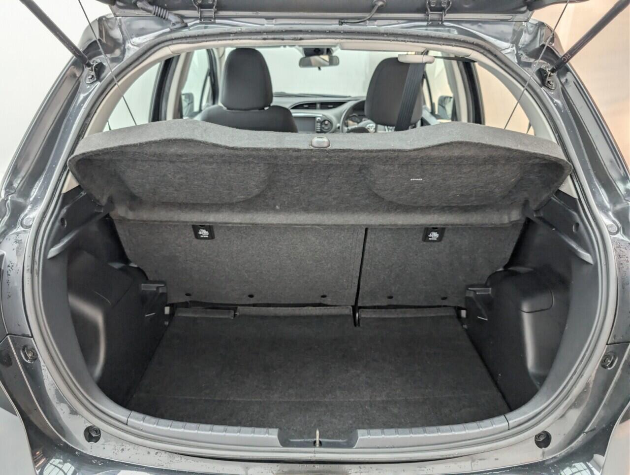 Used Toyota Yaris 2019 for sale - 76607578: Photo 25