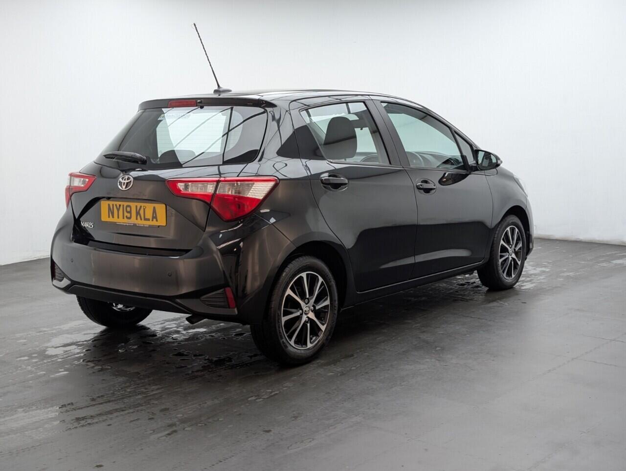 Used Toyota Yaris 2019 for sale - 76607578: Photo 8