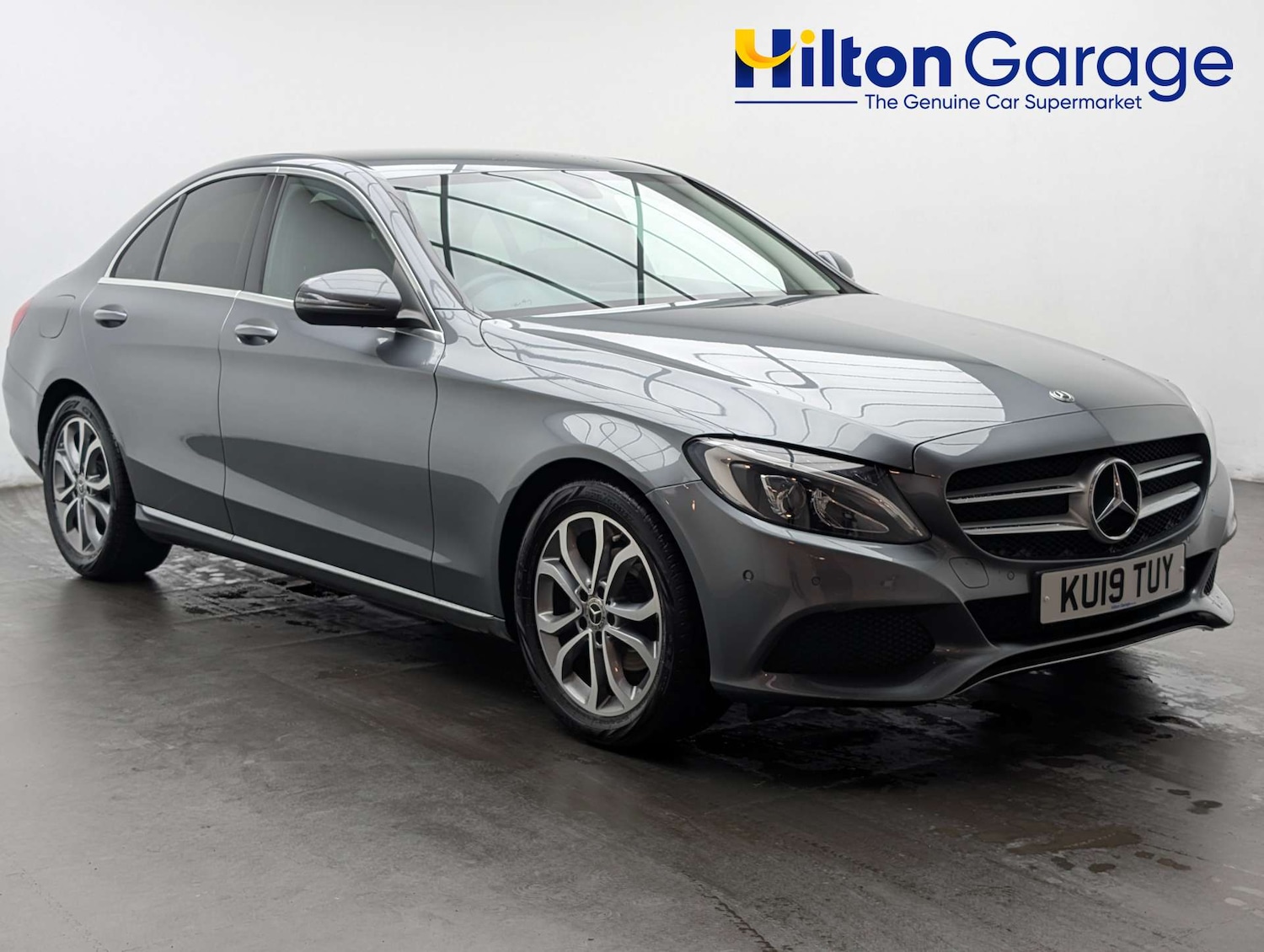 Used Mercedes-Benz C Class 2019 for sale - 77980240: Photo 1