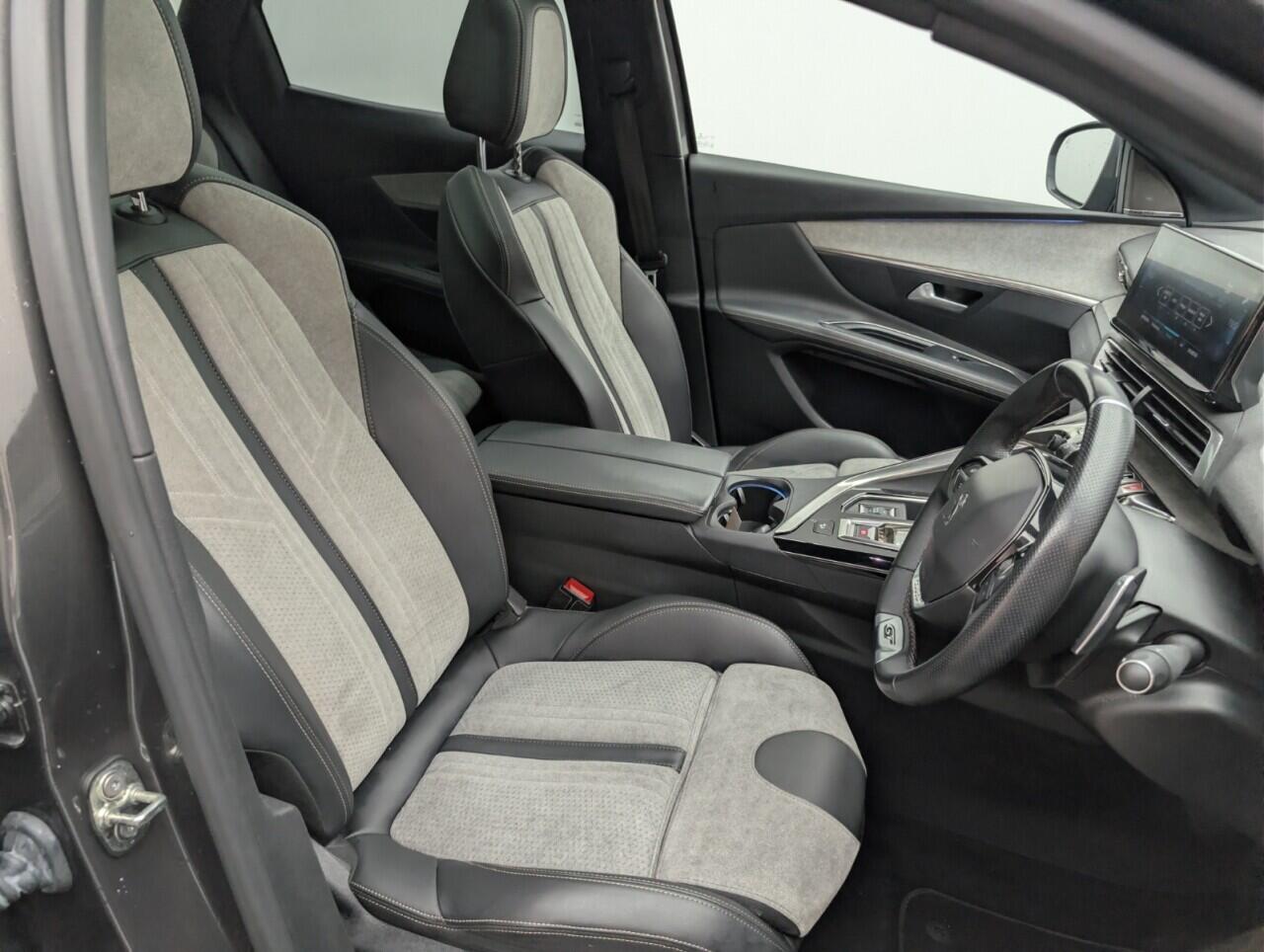 Used Peugeot 3008 2021 for sale - 77215011: Photo 12