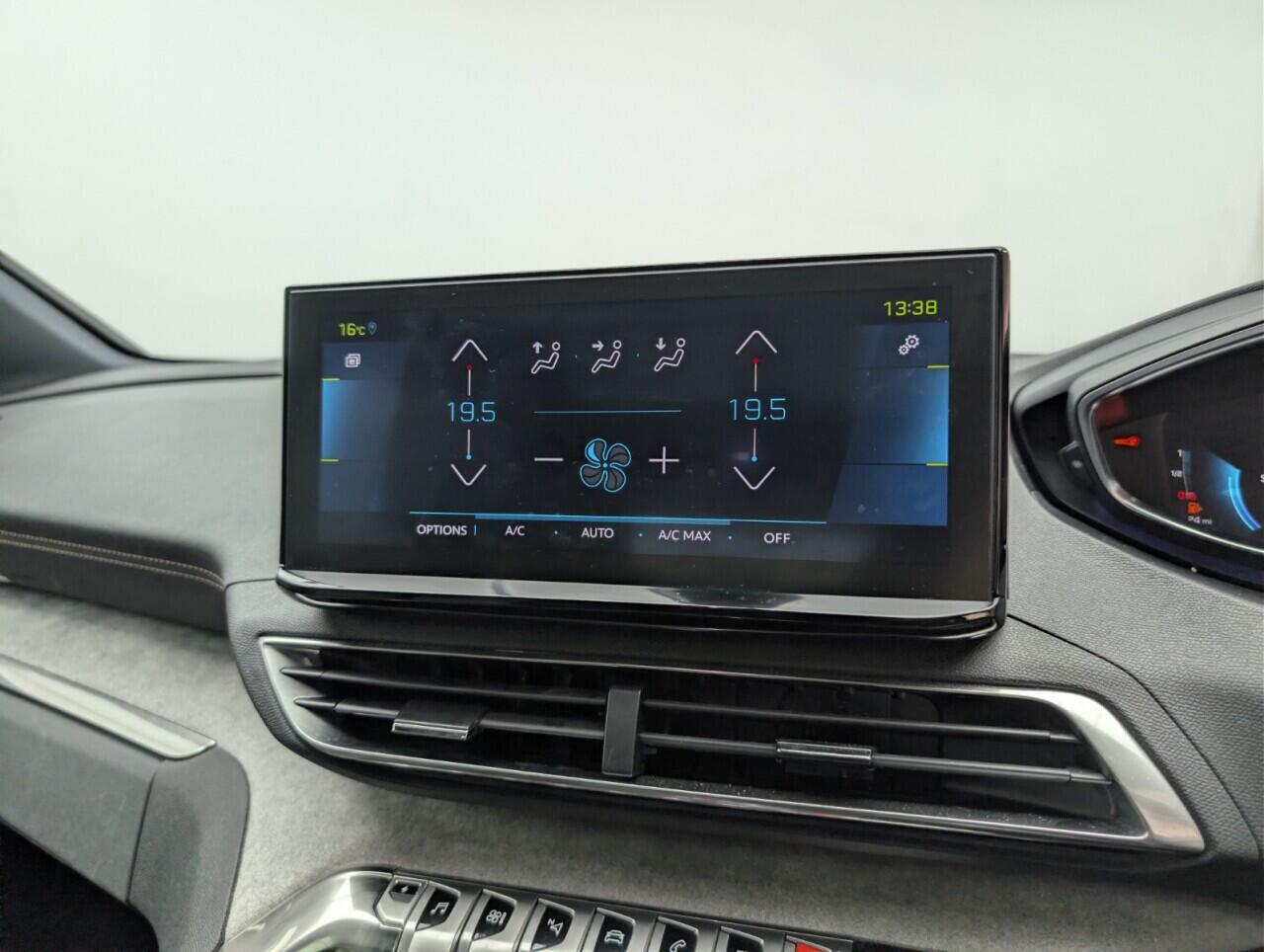 Used Peugeot 3008 2021 for sale - 77215011: Photo 16