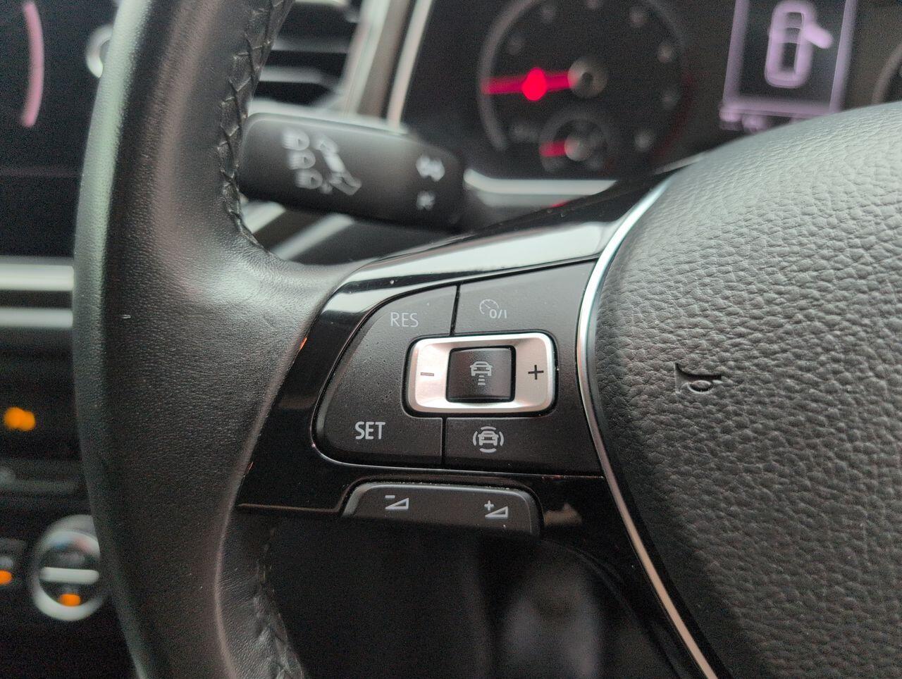 Used Volkswagen T-Roc 2019 for sale - 76424207: Photo 19