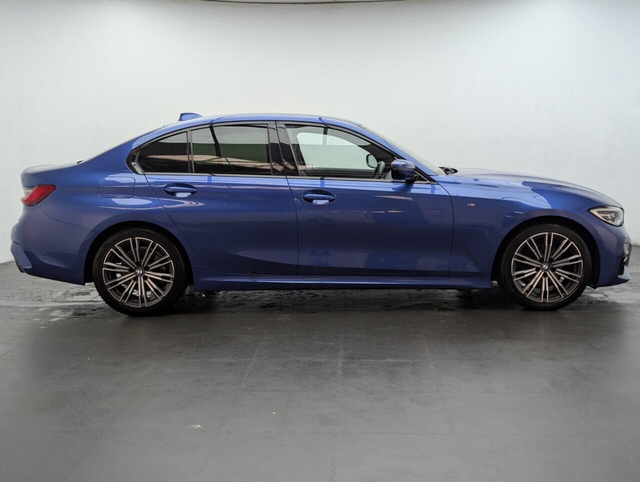 Used BMW 3 Series 2019 for sale - 76423856: Photo 9