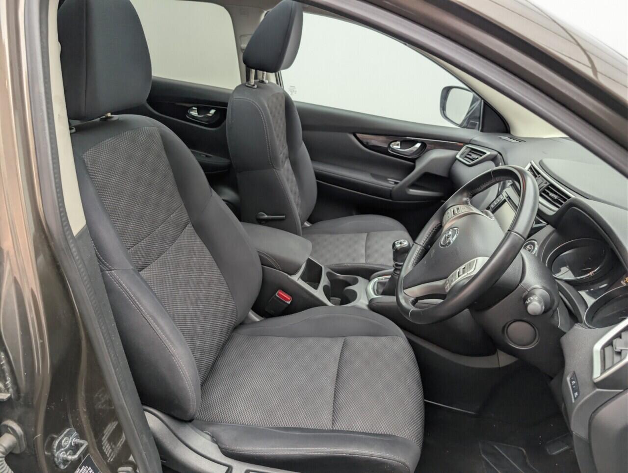 Used Nissan Qashqai 2017 for sale - 76657326: Photo 12