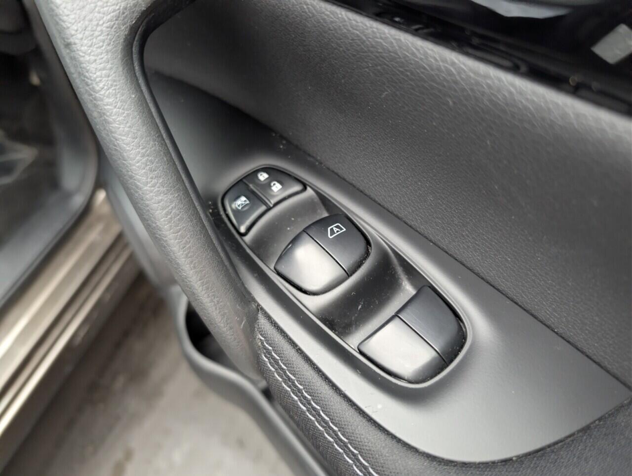 Used Nissan Qashqai 2017 for sale - 76657326: Photo 22