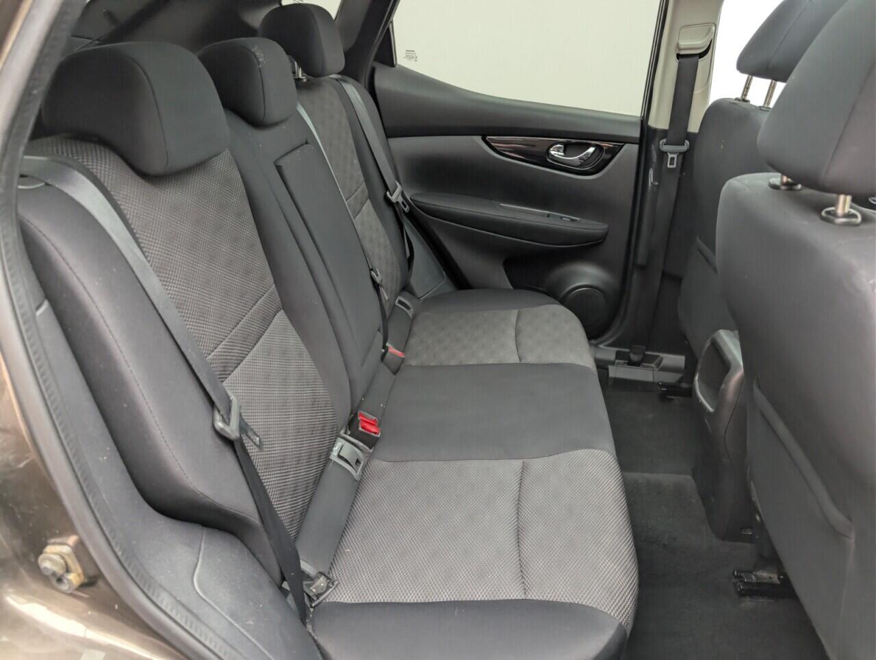 Used Nissan Qashqai 2017 for sale - 76657326: Photo 26