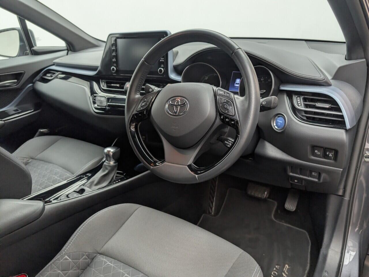 Used Toyota C-HR 2021 for sale - 76423810: Photo 11