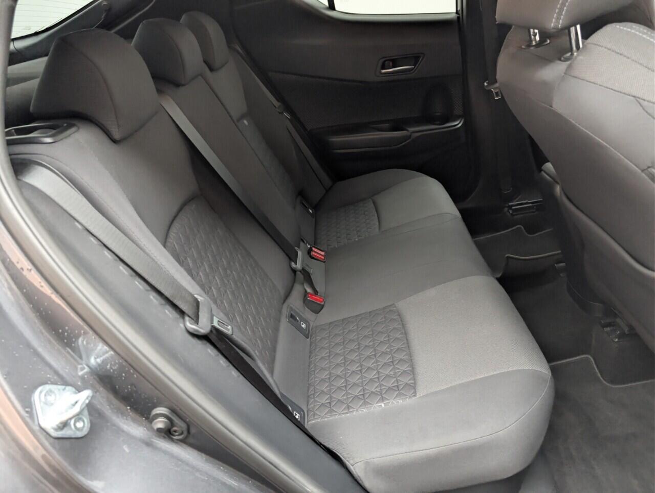 Used Toyota C-HR 2021 for sale - 76423810: Photo 25