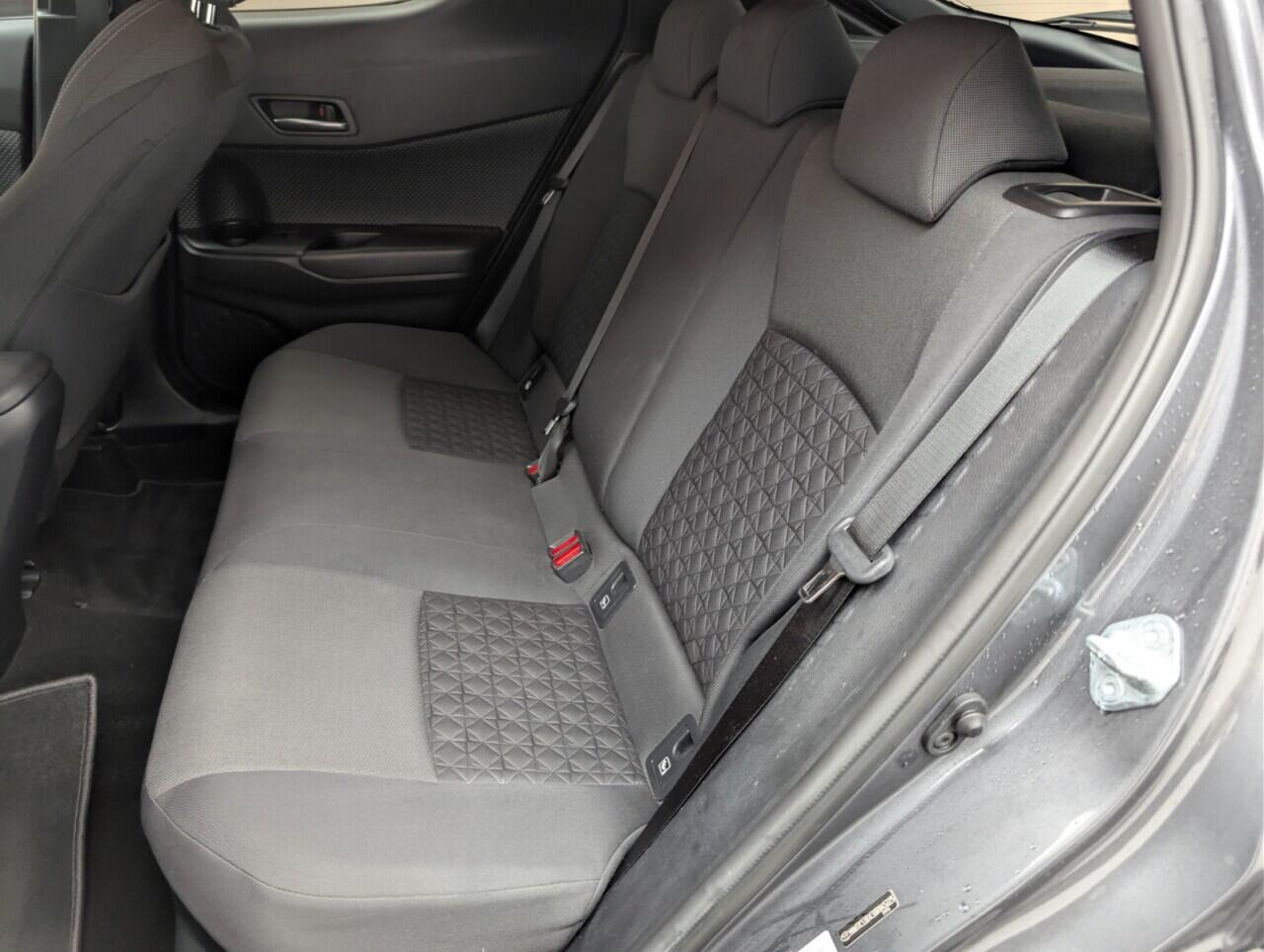 Used Toyota C-HR 2021 for sale - 76423810: Photo 27