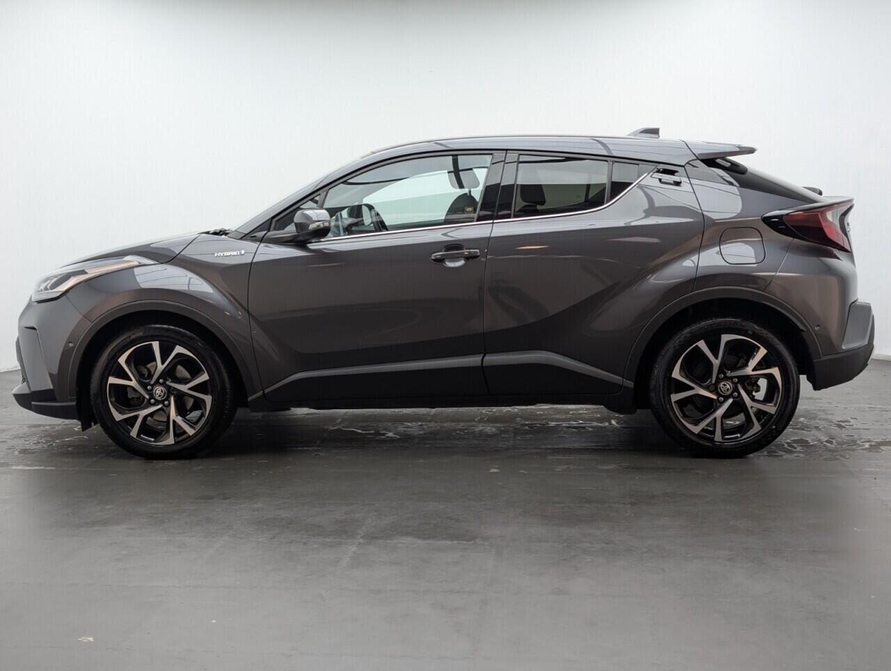 Used Toyota C-HR 2021 for sale - 76423810: Photo 5