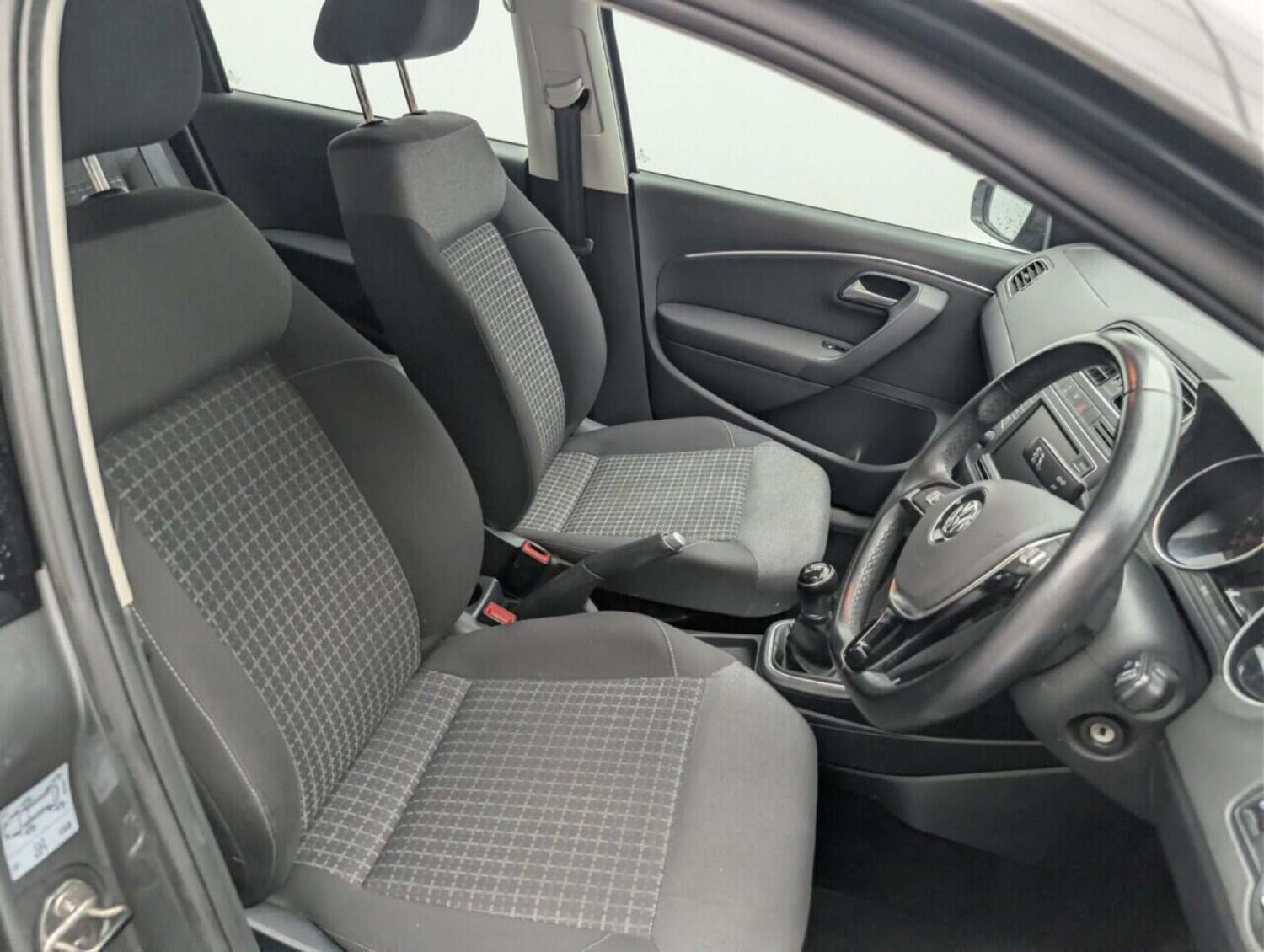 Used Volkswagen Polo 2015 for sale - 77713028: Photo 12