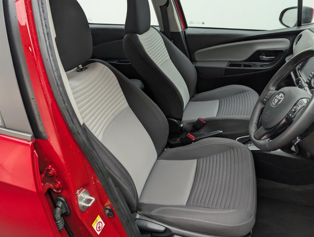 Used Toyota Yaris 2019 for sale - 76549724: Photo 12