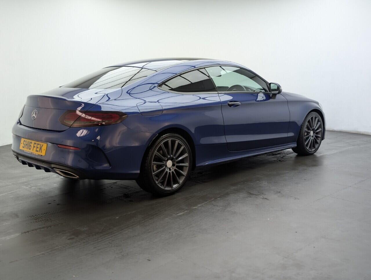 Used Mercedes-Benz C Class 2016 for sale - 76645708: Photo 8