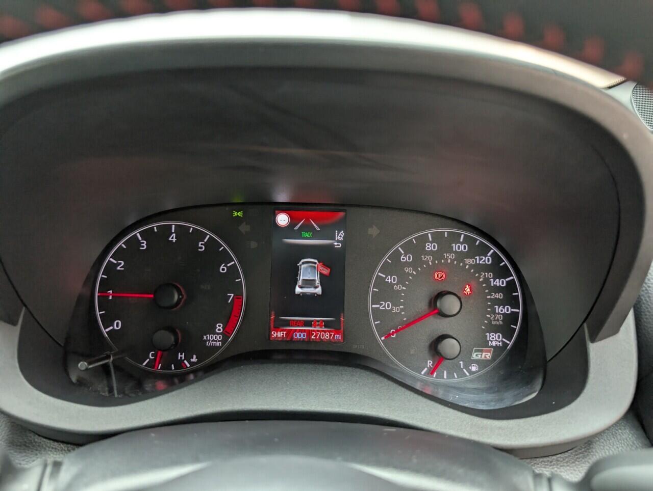 Used Toyota Yaris 2021 for sale - 76425108: Photo 18