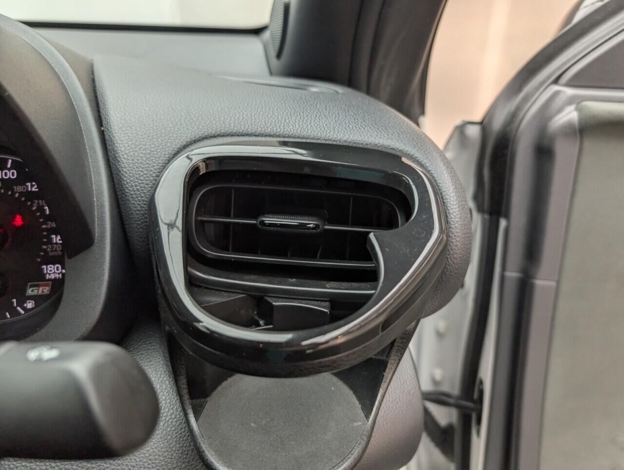 Used Toyota Yaris 2021 for sale - 76425108: Photo 21