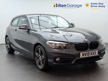 Used BMW 1 Series 2019 for sale - 79101605: Photo