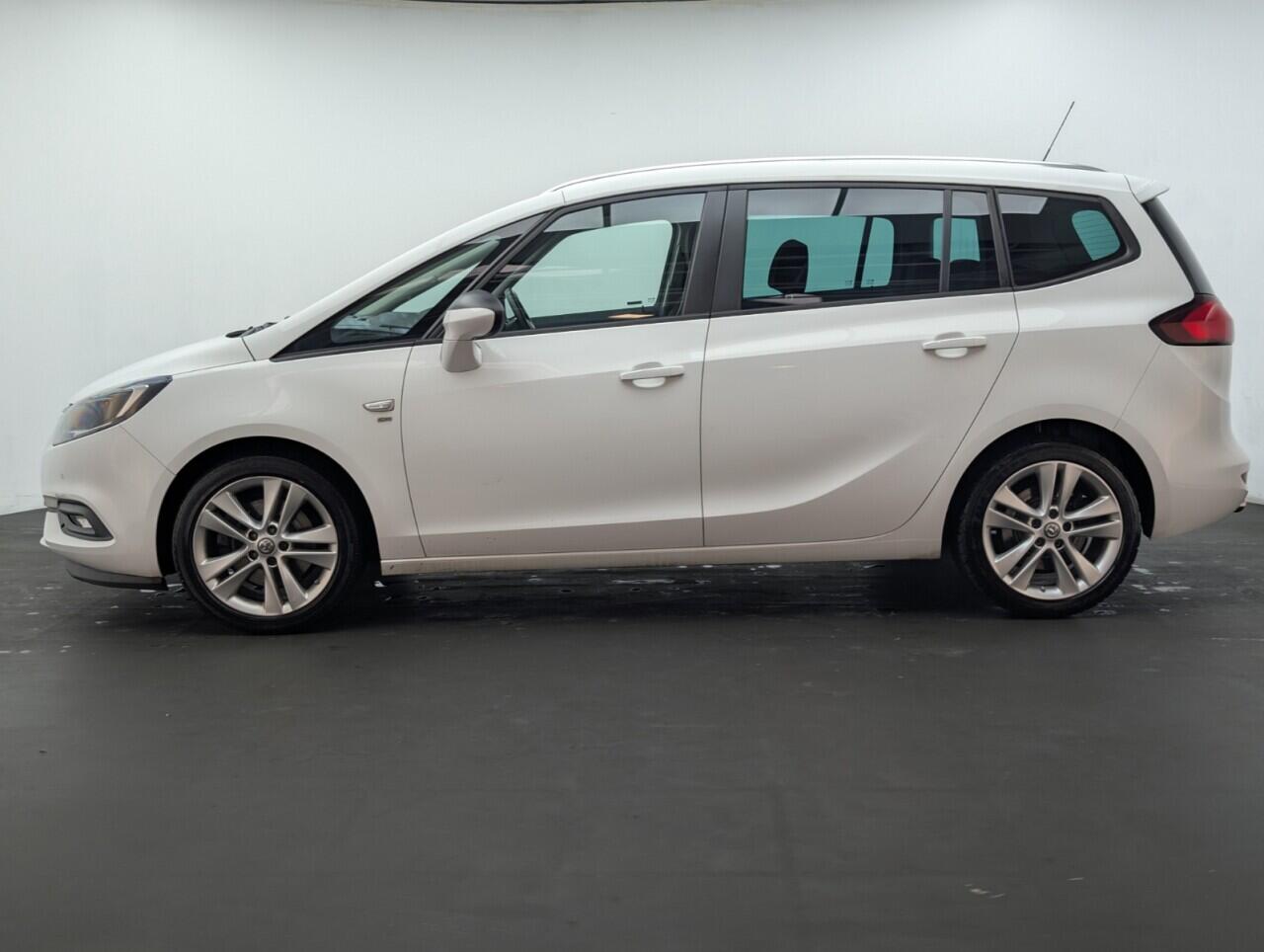 Used Vauxhall Zafira Tourer 2017 for sale - 76423371: Photo 5