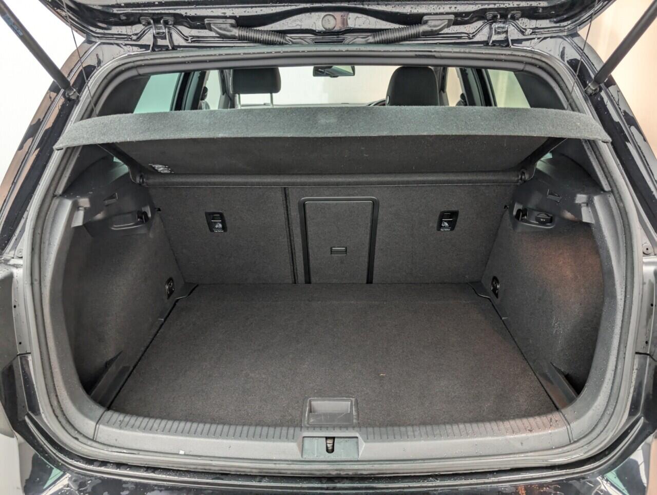 Used Volkswagen Golf 2016 for sale - 76573733: Photo 26