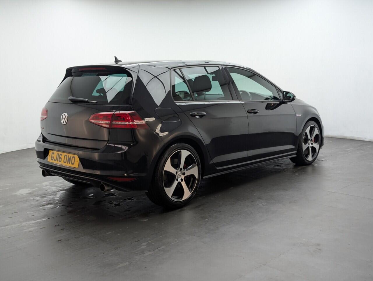 Used Volkswagen Golf 2016 for sale - 76573733: Photo 8
