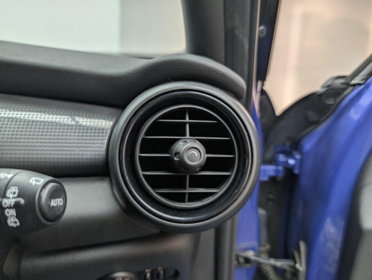 Used MINI Hatch 2019 for sale - 76865837: Photo 20