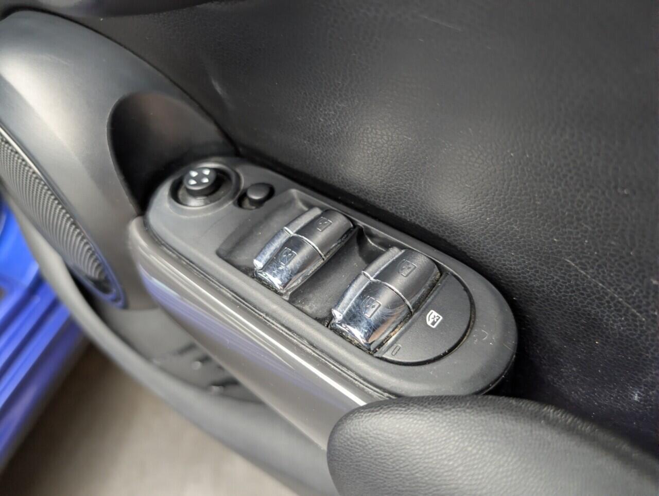 Used MINI Hatch 2019 for sale - 76865837: Photo 21