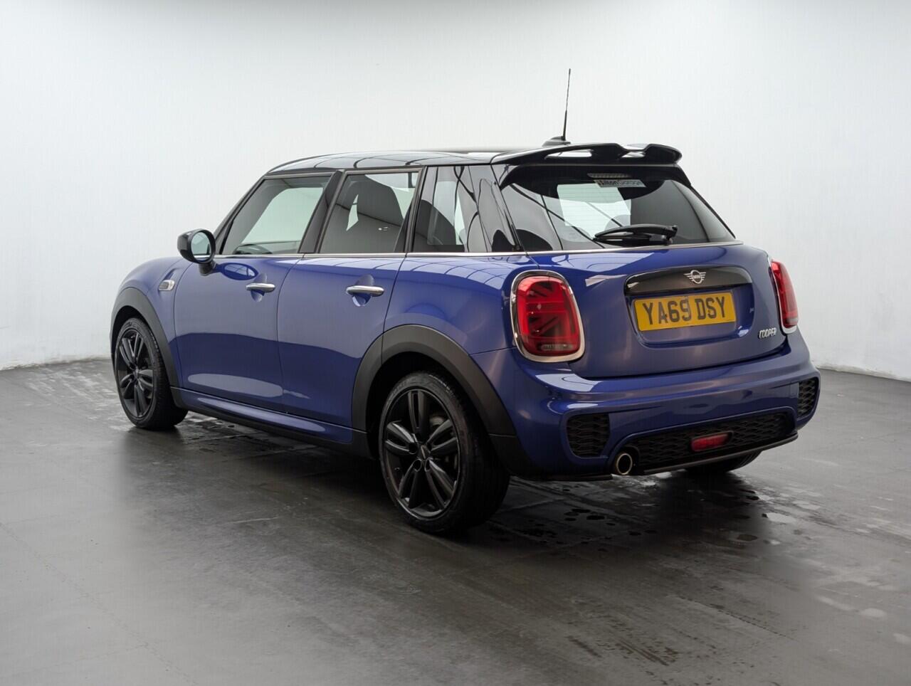 Used MINI Hatch 2019 for sale - 76865837: Photo 6