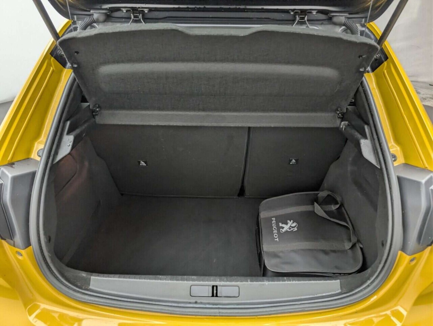 Used Peugeot 208 2021 for sale - 77713276: Photo 25