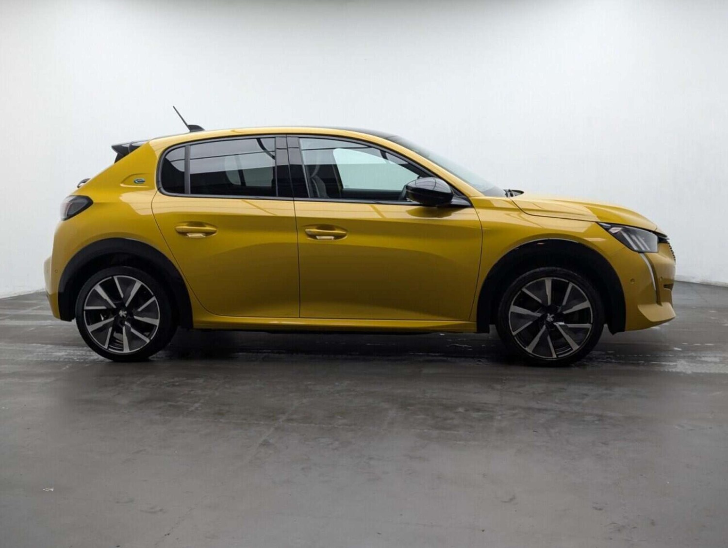 Used Peugeot 208 2021 for sale - 77713276: Photo 9