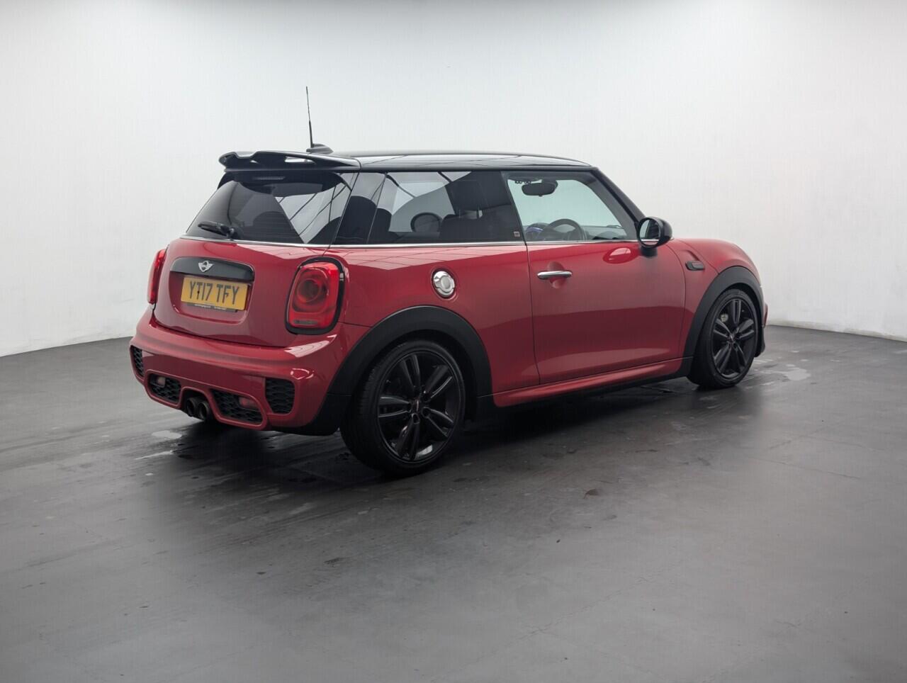 Used MINI Hatch 2017 for sale - 76424432: Photo 8