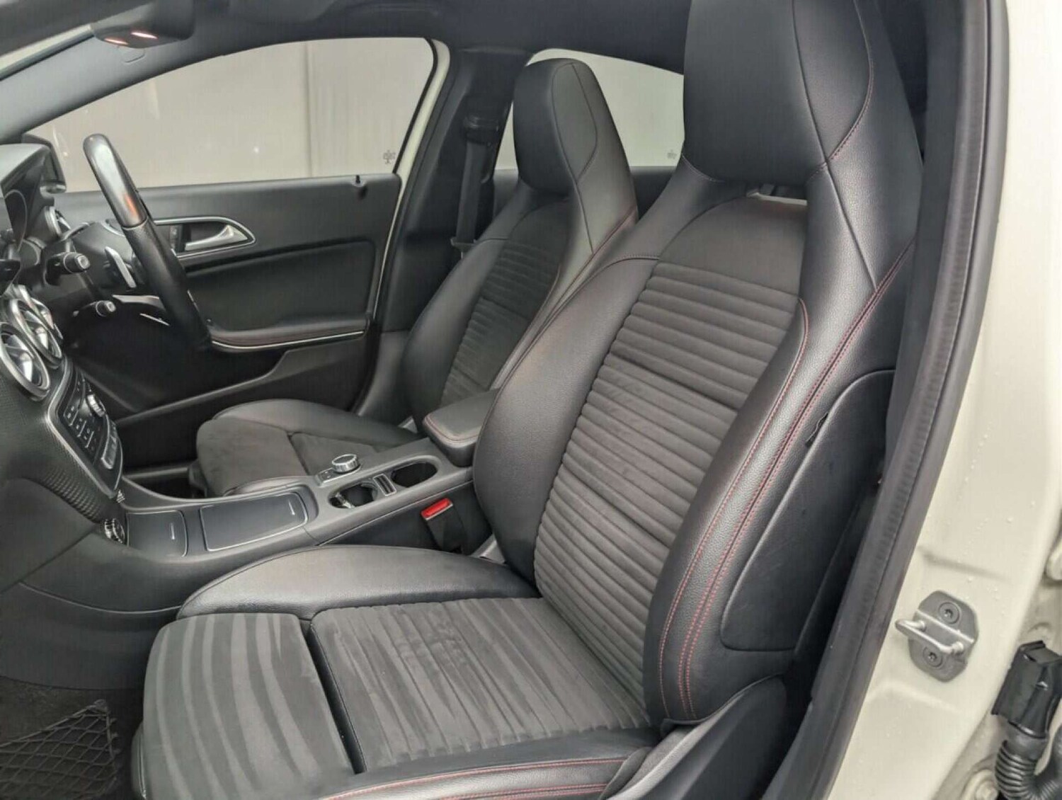 Used Mercedes-Benz A-Class 2017 for sale - 77714337: Photo 28