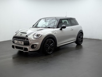 Used MINI Hatch 2018 for sale - 76424326: Photo