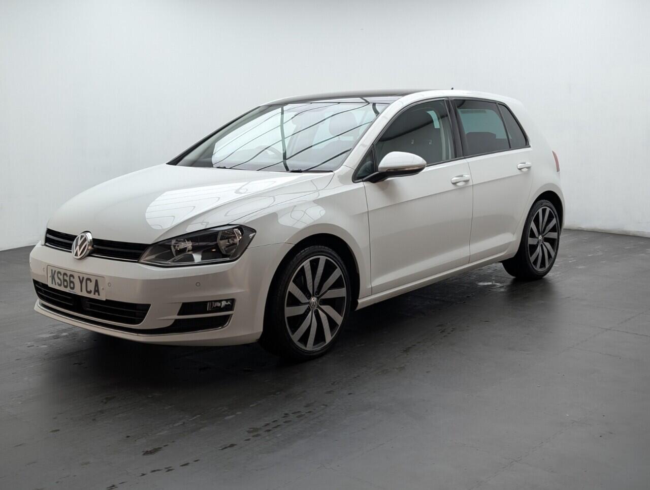 Used Volkswagen Golf 2016 for sale - 76424732: Photo 4