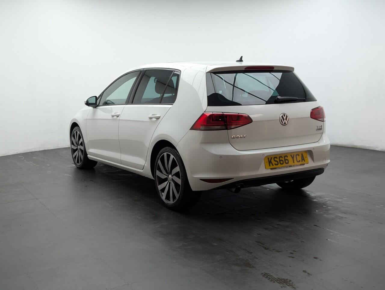 Used Volkswagen Golf 2016 for sale - 76424732: Photo 6