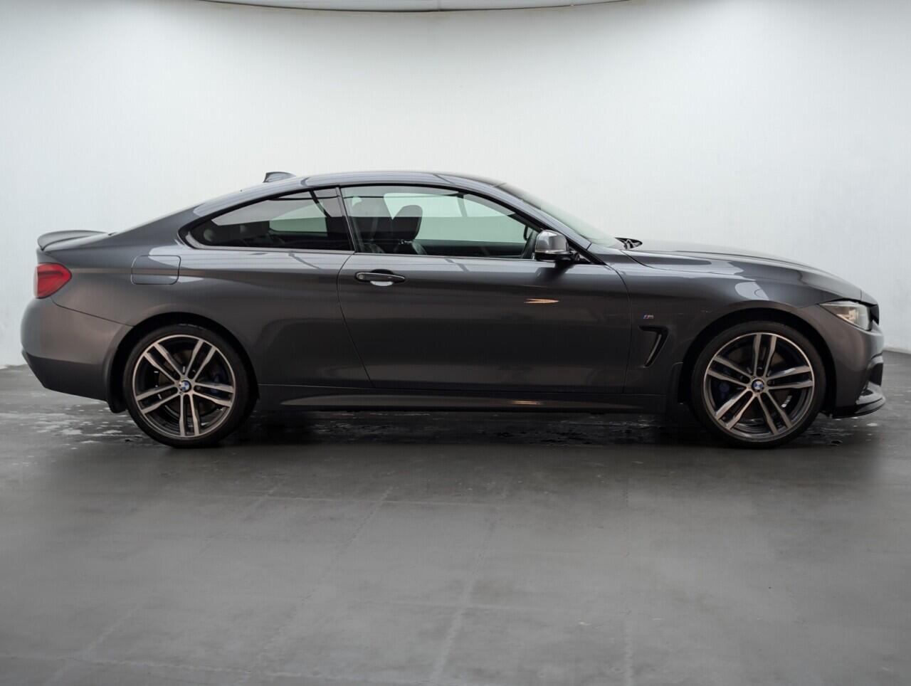Used BMW 4 Series 2017 for sale - 76952718: Photo 9