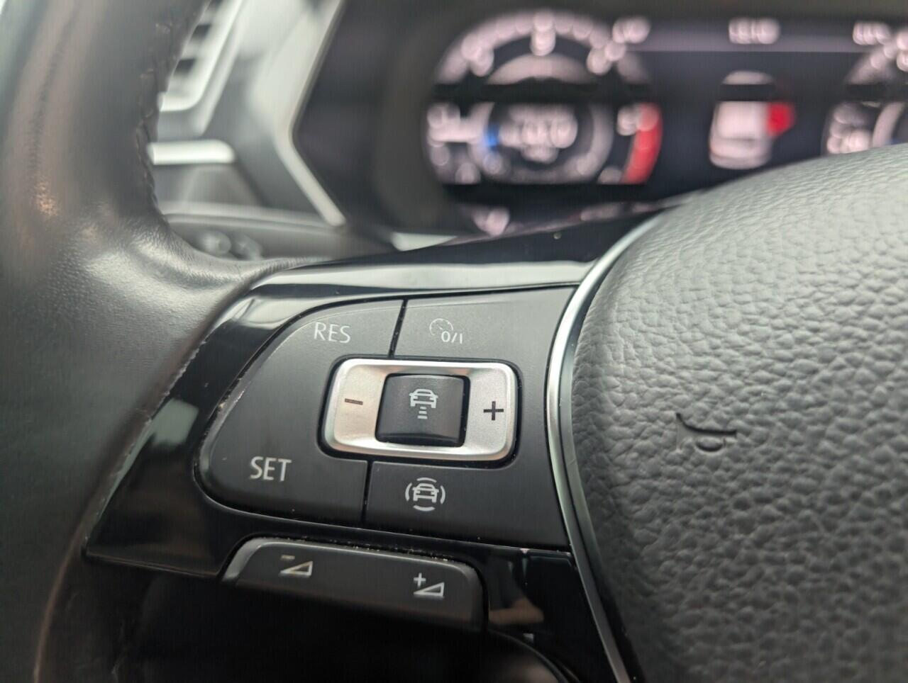 Used Volkswagen Tiguan 2018 for sale - 76423376: Photo 18