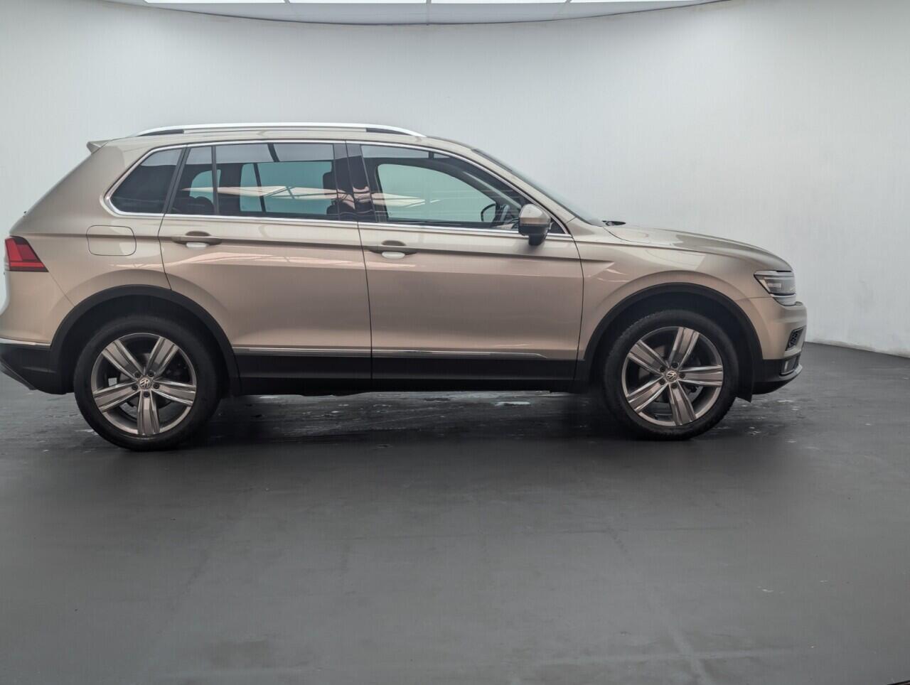 Used Volkswagen Tiguan 2018 for sale - 76423376: Photo 8