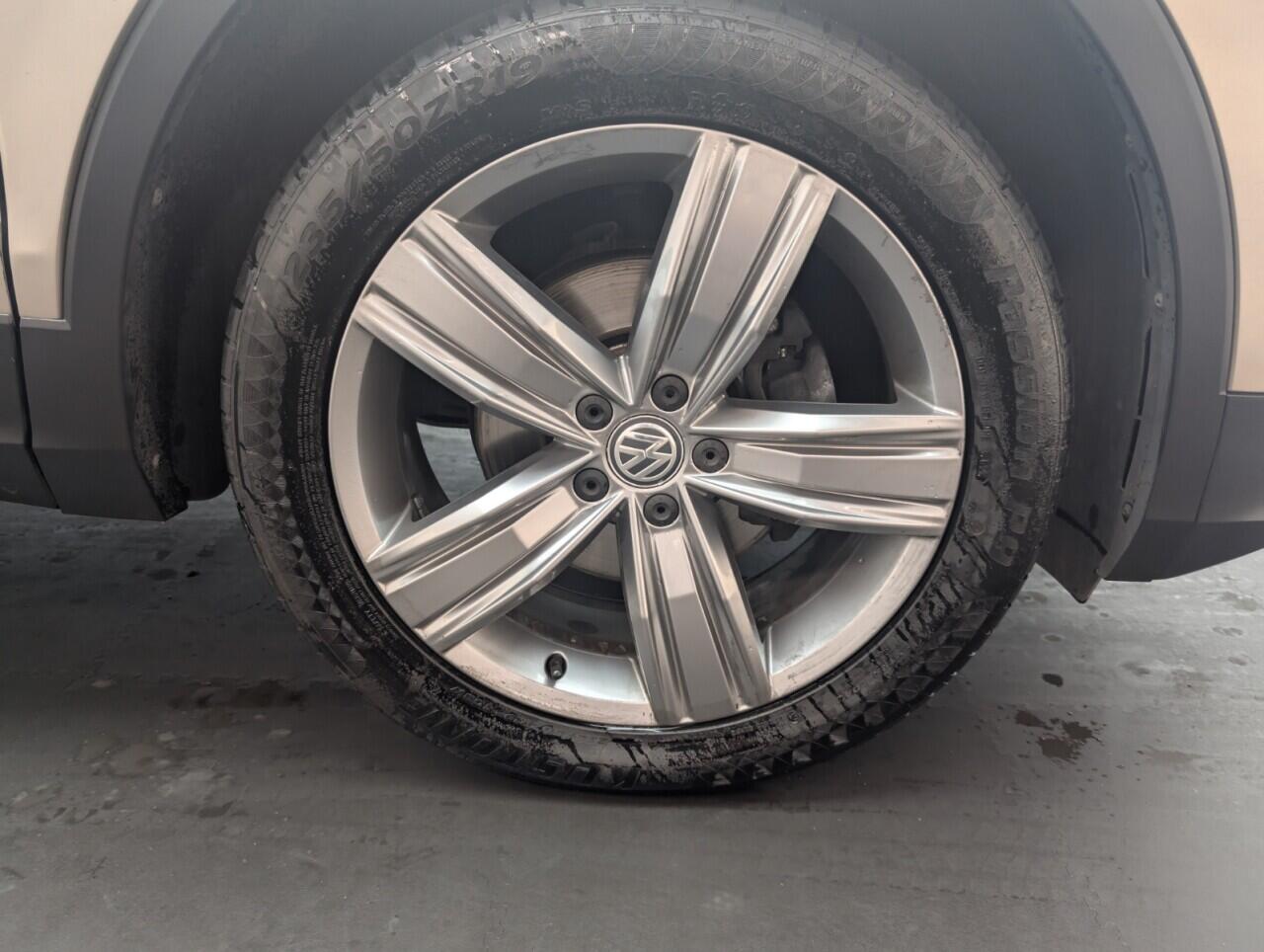 Used Volkswagen Tiguan 2018 for sale - 76423376: Photo 9