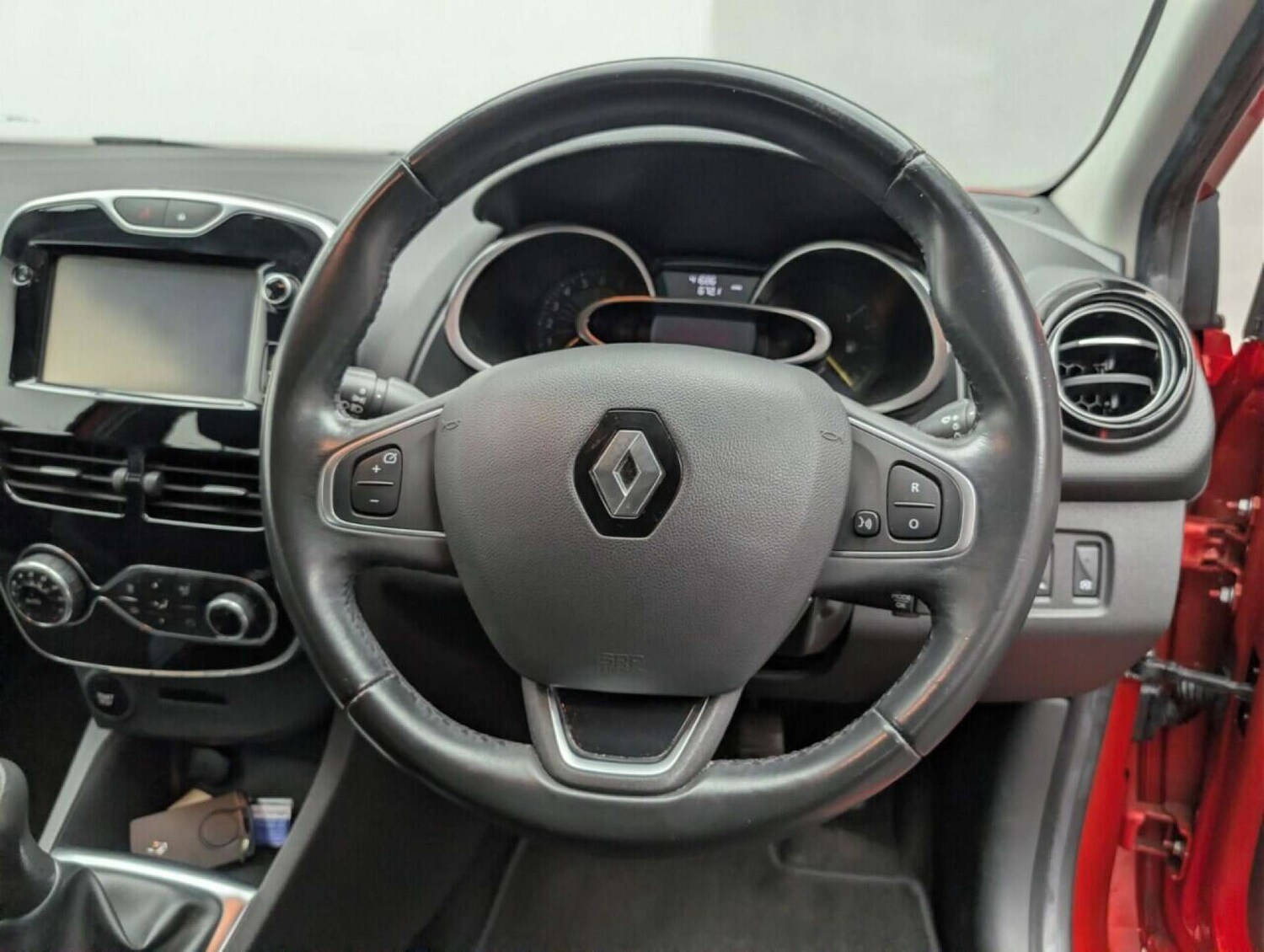 Used Renault Clio 2016 for sale - 77713978: Photo 22