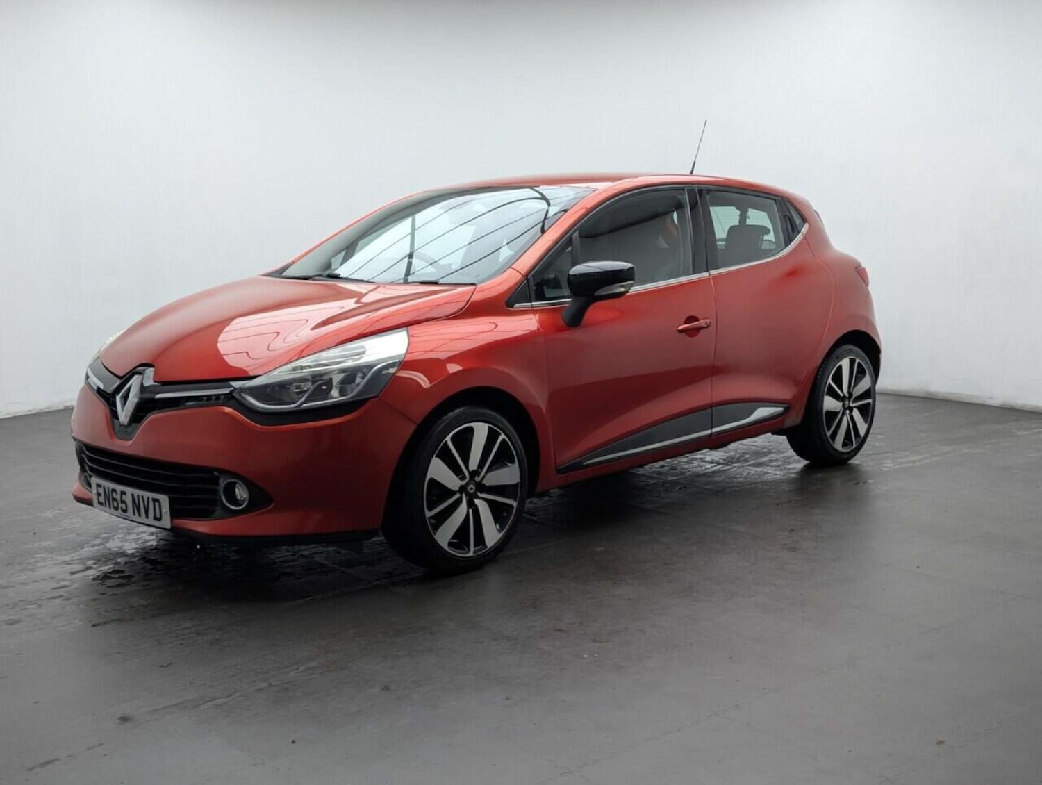 Used Renault Clio 2016 for sale - 77713978: Photo 4
