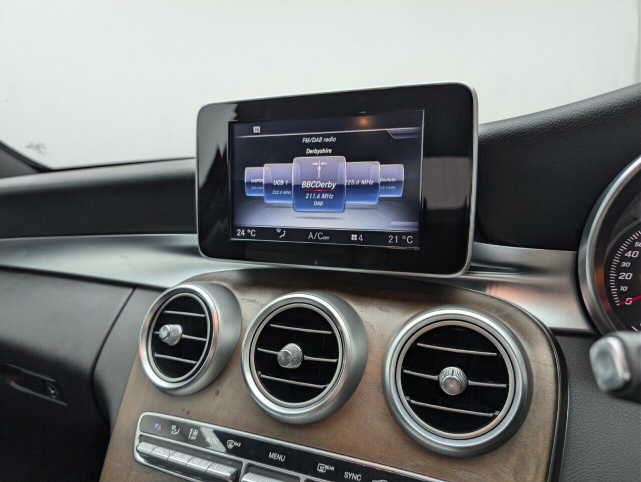 Used Mercedes-Benz C Class 2016 for sale - 76613294: Photo 13