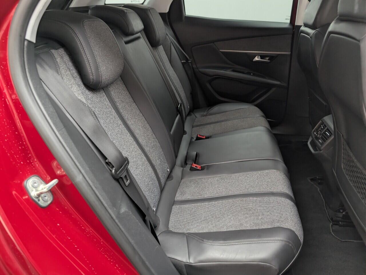 Used Peugeot 3008 2017 for sale - 76423375: Photo 37