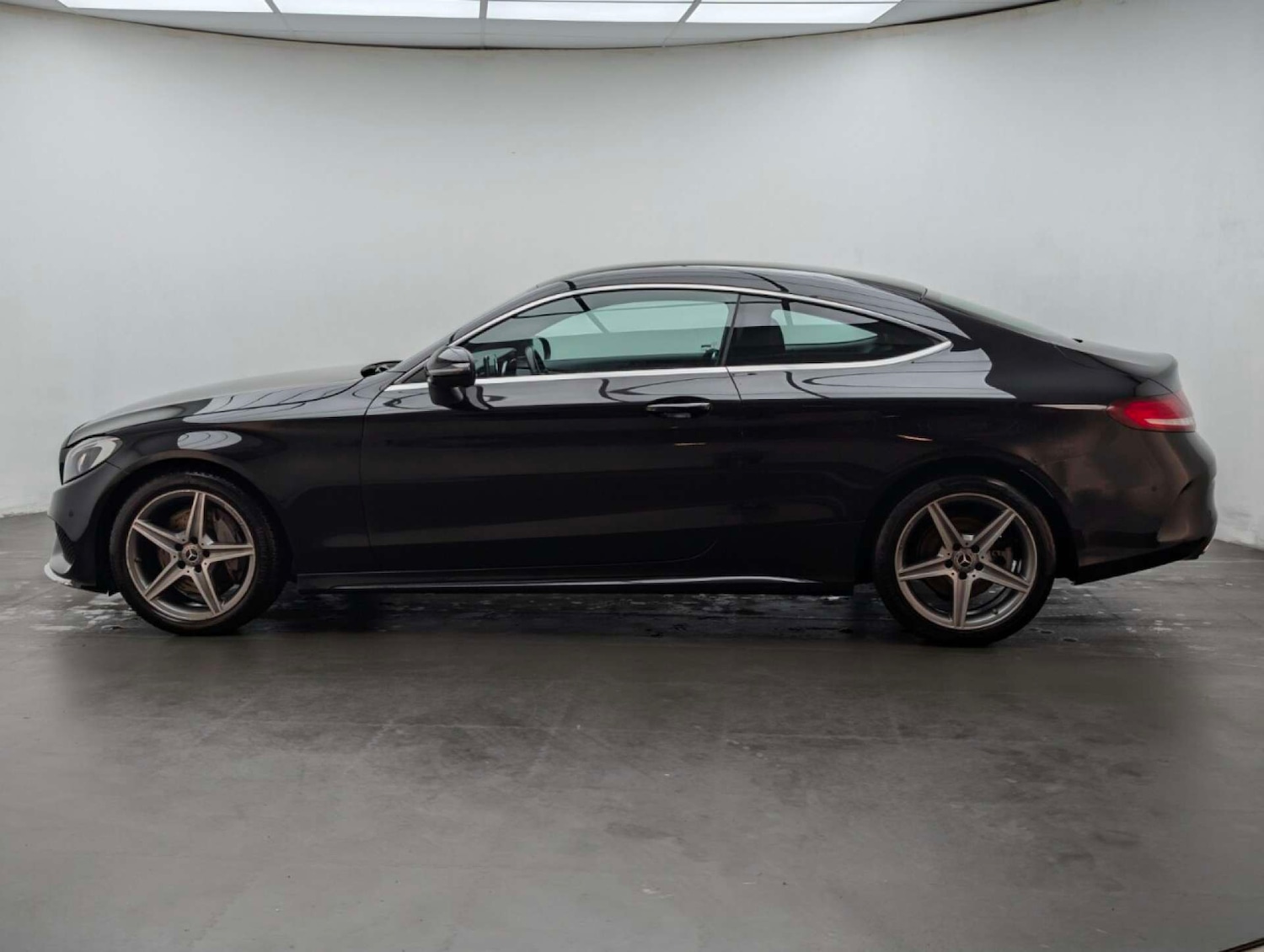 Used Mercedes-Benz C Class 2017 for sale - 77766871: Photo 9