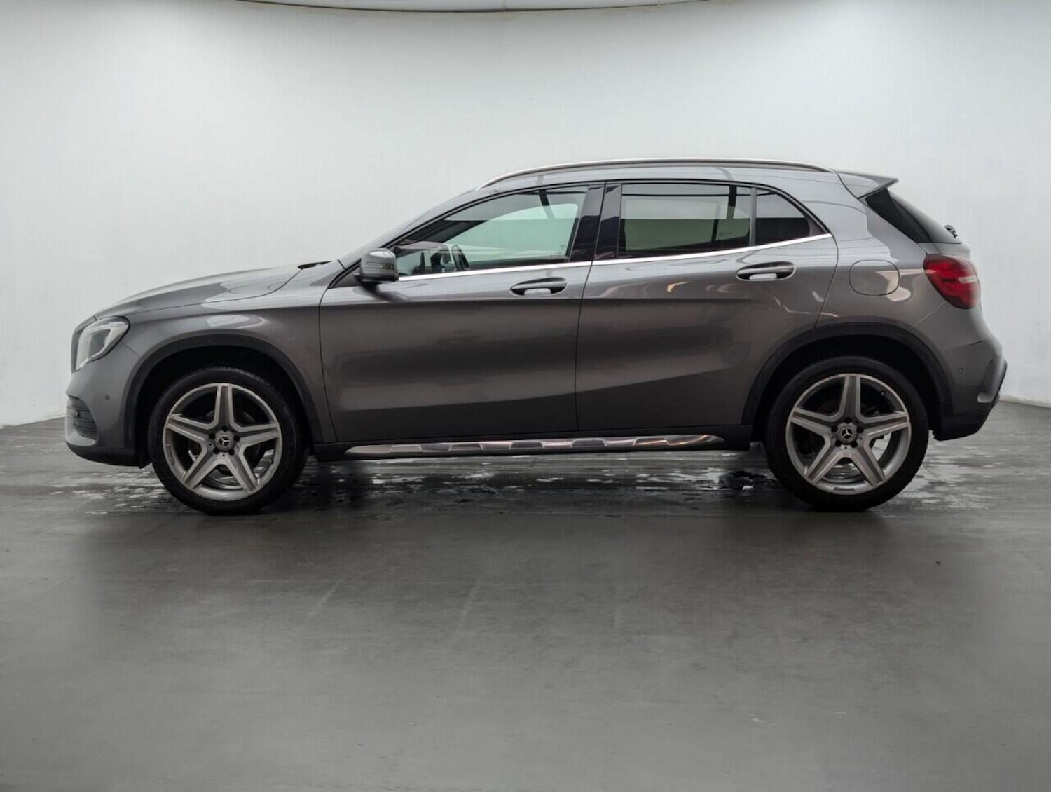 Used Mercedes-Benz GLA 2018 for sale - 77713765: Photo 5